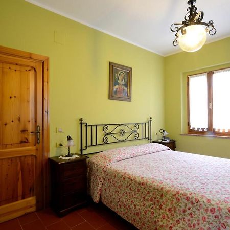 Le Querce Di Assisi Pensionat Piano Delle Pieve Eksteriør billede